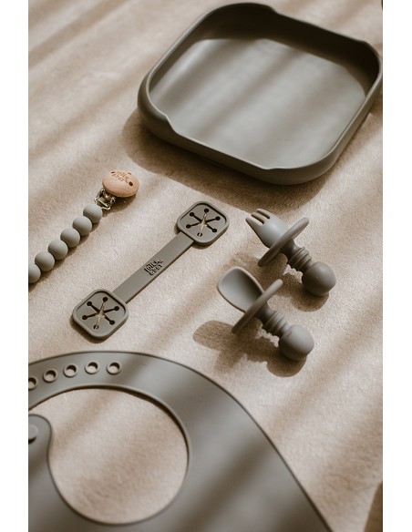 Set Portacubiertos+Cuchara+Sujeta Baberos  de Silicona Gris Petroleo