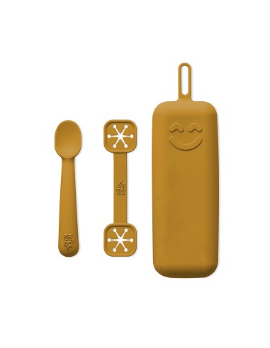 Cutlery holder set + spoon and silicone bibs holder